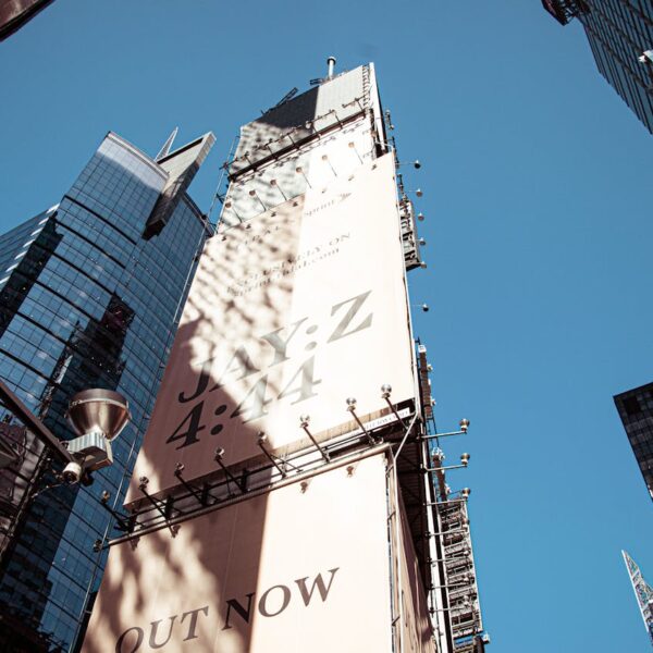 Measuring ROI in Outdoor Advertising: Metrics That Matter